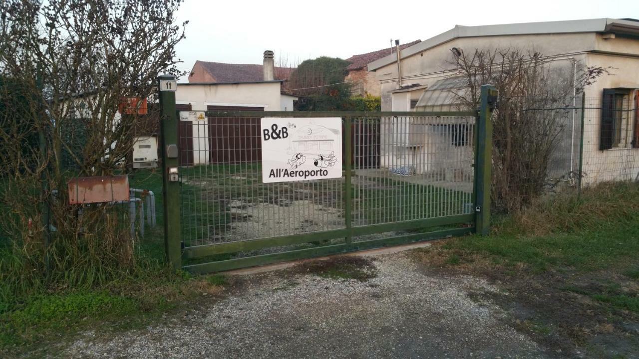All'aeroporto 3* Curtatone
